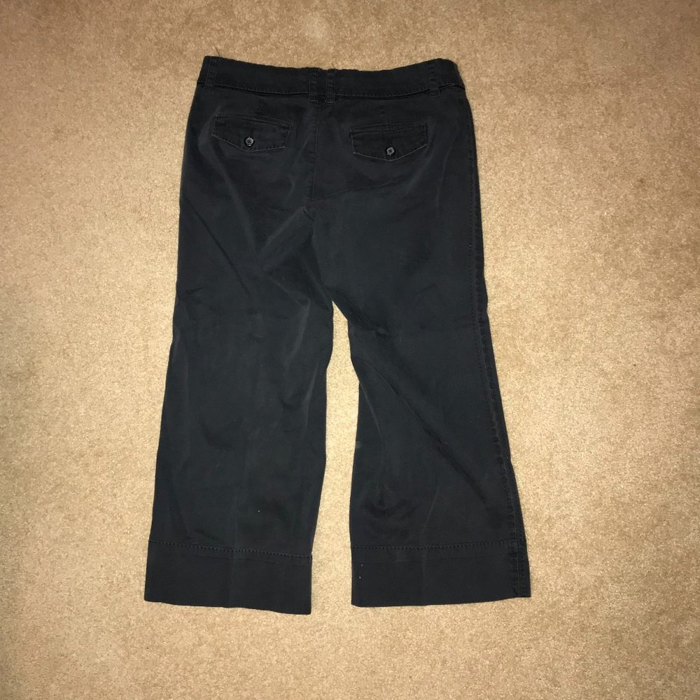 Black Old Navy Stretch Black Capris Size 8